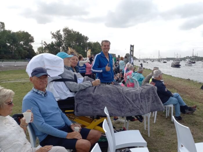Een wens gaat in vervulling: de WensenAmbulance brengt Ben naar Sail