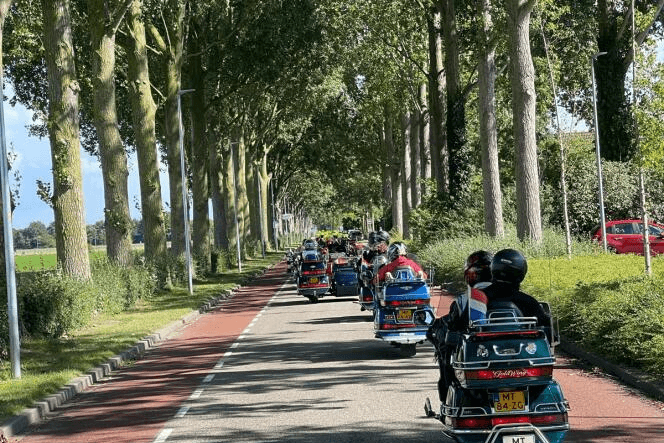 Stichting 2Weels4Wings bij De Dijckhoeve