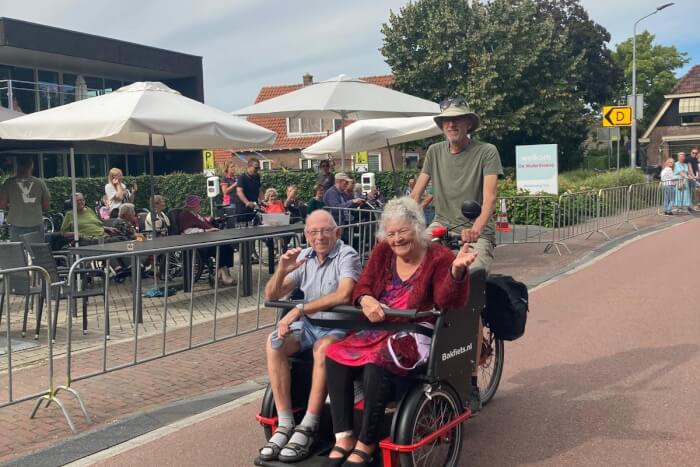 Nazomerfeesten Sint Pancras: bewoners genieten! Nazomerfeesten Sint Pancras: bewoners genieten!