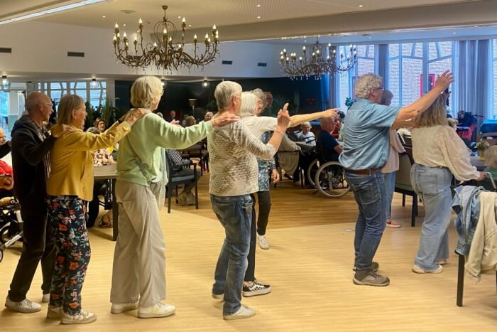 Zingen, dansen en genieten bij Oudtburgh!